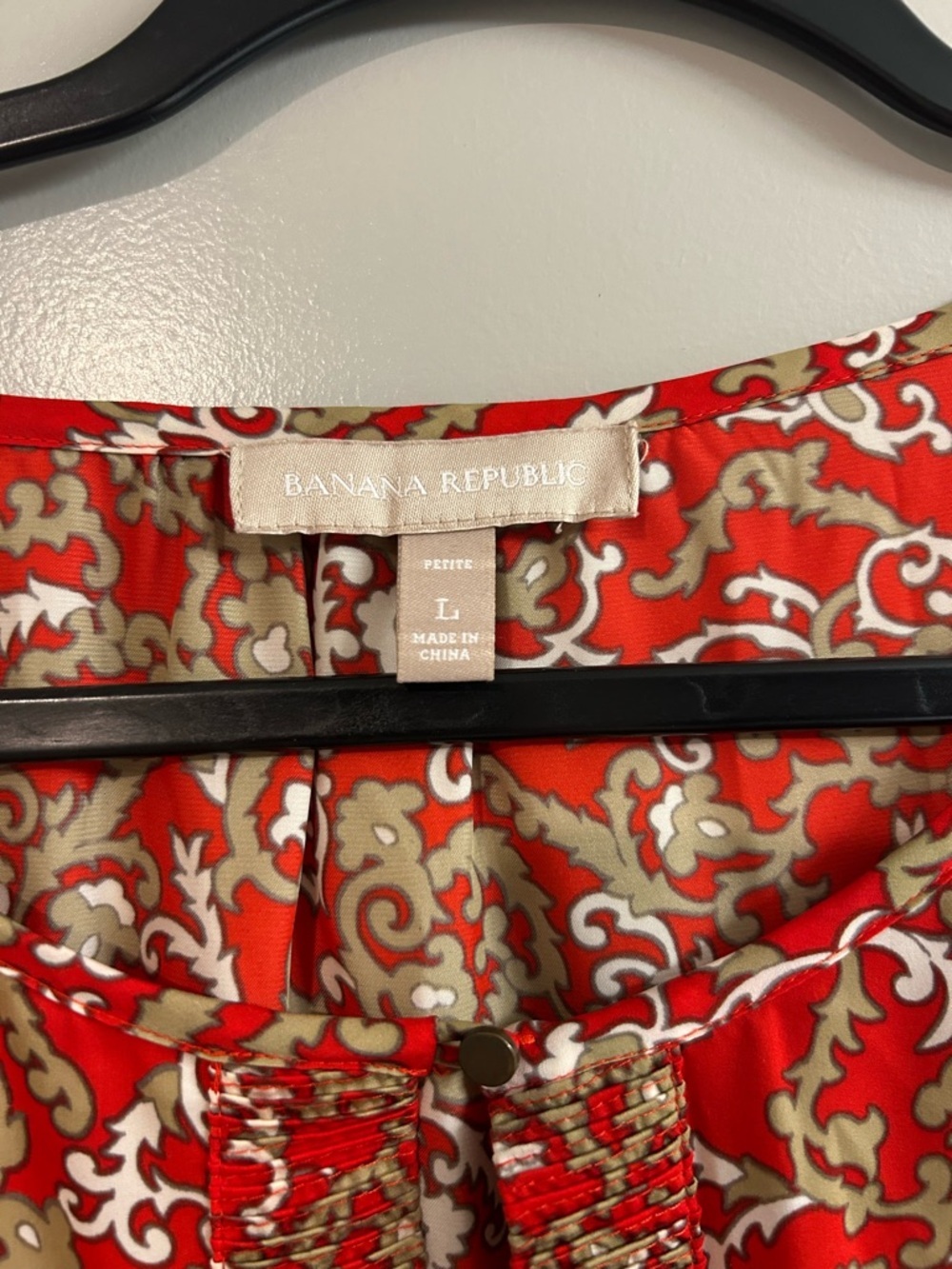 Banana Republic Red Patterned Ruffle-Trim Blouse - Picture 2 of 5